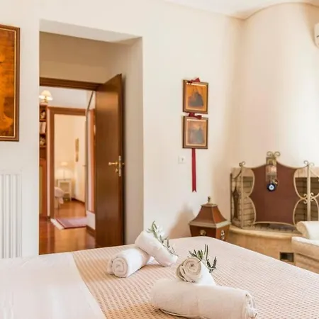 Villa Elena Βίλα