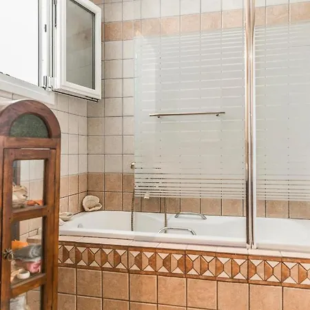 Villa Elena Βίλα Ερέτρια
